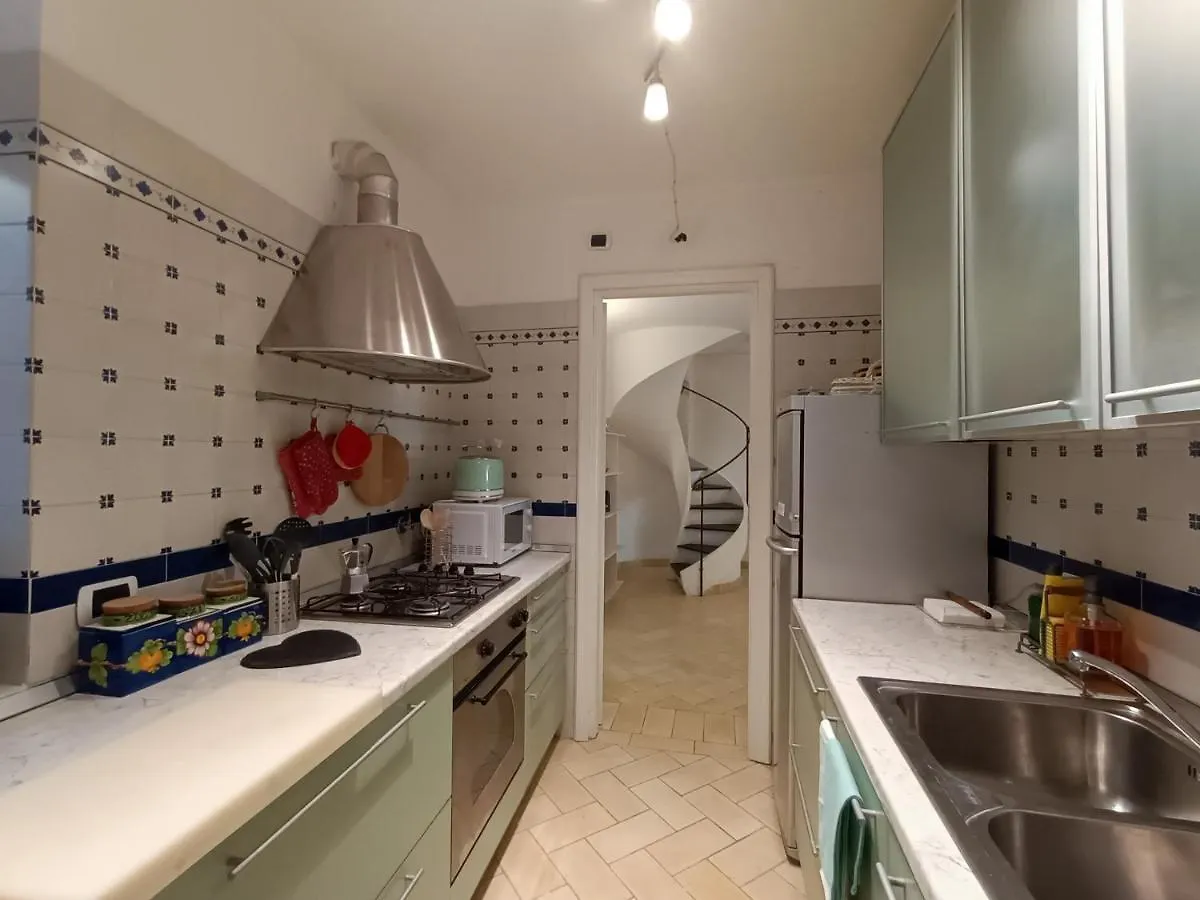Altido Villa Milva With Car Park Beside The Beach Paraggi Apartment